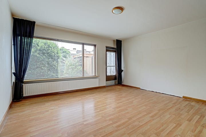 Tussenwoning te koop: Hertogshoef 67, Raamsdonksveer