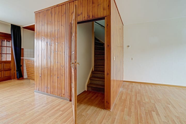 Tussenwoning te koop: Hertogshoef 67, Raamsdonksveer