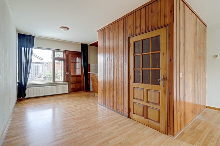 Tussenwoning te koop: Hertogshoef 67, Raamsdonksveer