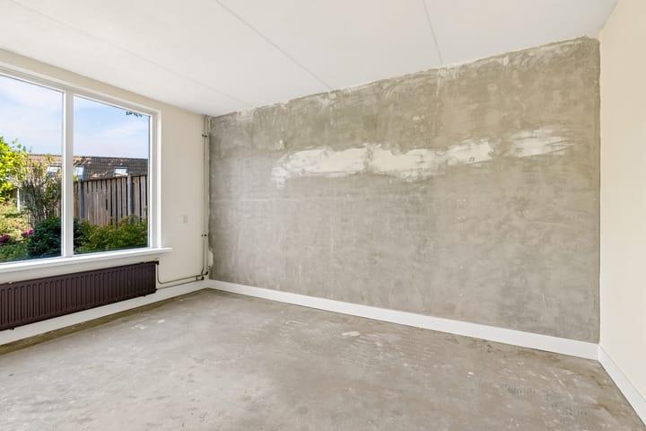 Tussenwoning te koop: Leemwierde 147, Almere