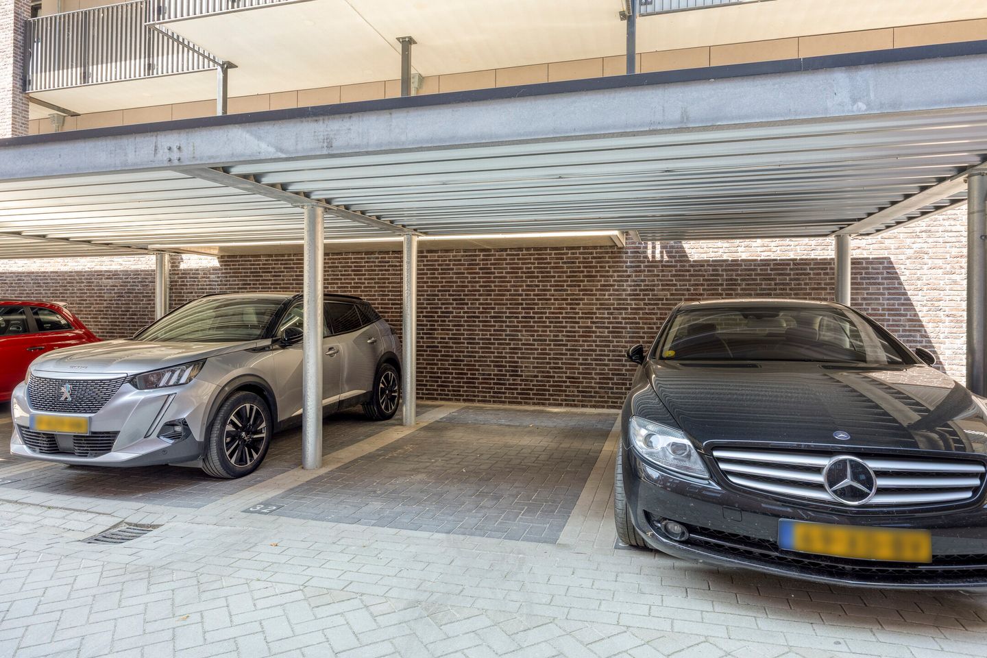 Photo 40 of Prinsenstal 32