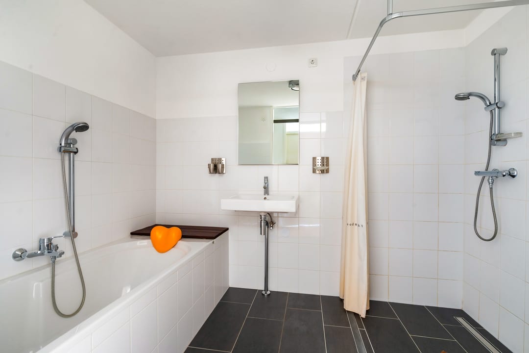 Photo 28 of Waterlandsingel 14-A