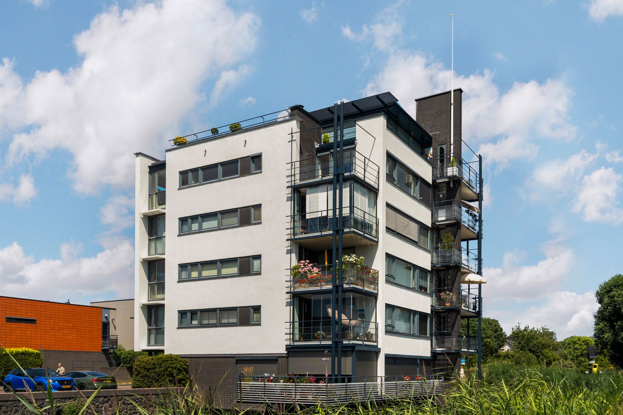 Photo 30 of Waterlandsingel 14-A