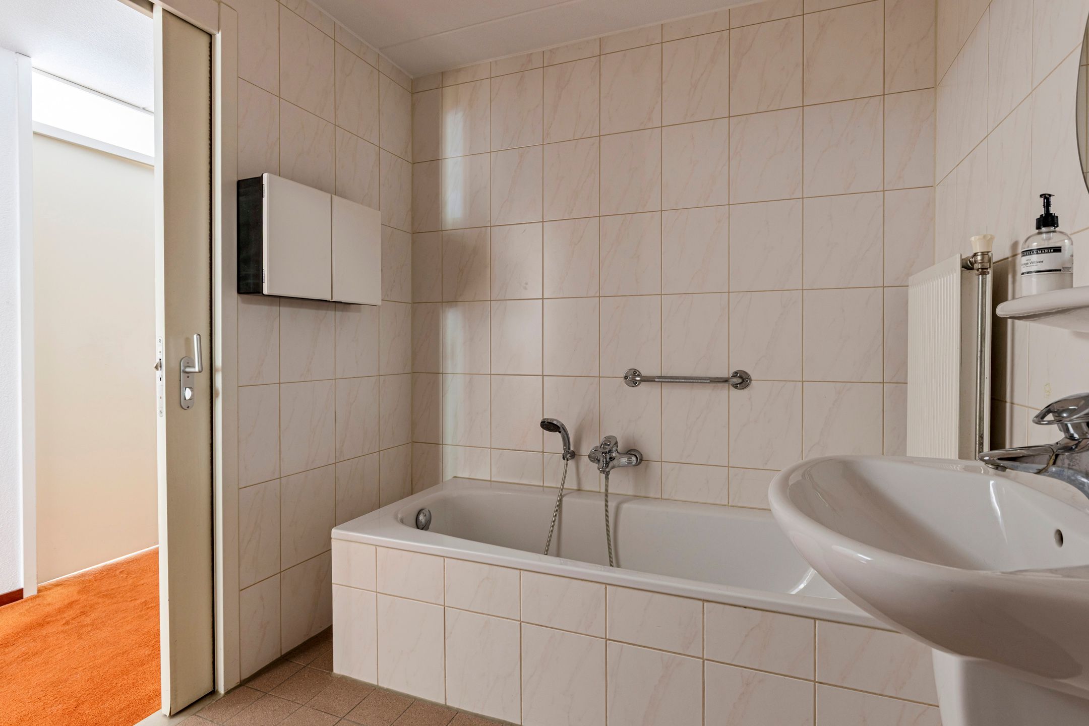 Photo 30 of Hendrik Veenemanstraat 4-E