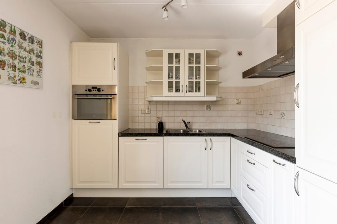 Photo 23 of Hendrik Veenemanstraat 4-E