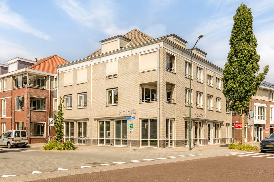 Photo 41 of Hendrik Veenemanstraat 4-E