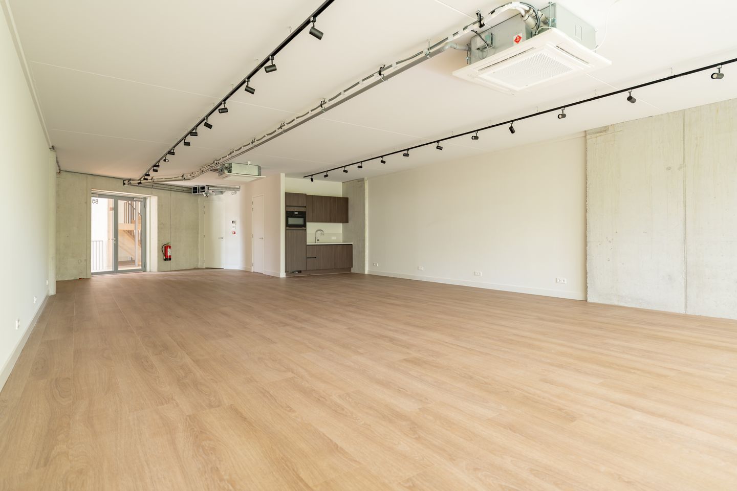 View photo 3 of Generaal Vetterstraat 83-D