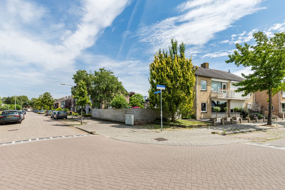 Photo 52 of Waterstraat 56