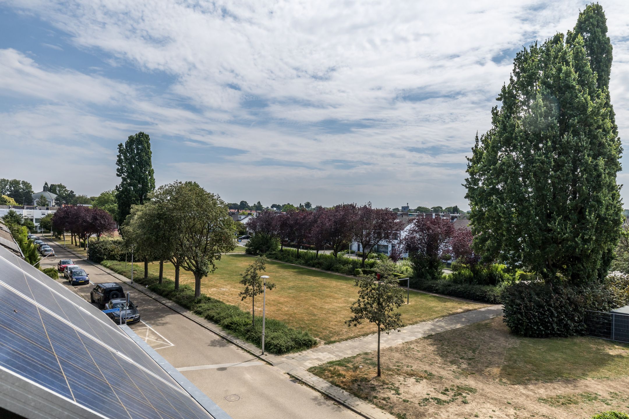 Photo 33 of Petroniusstraat 1