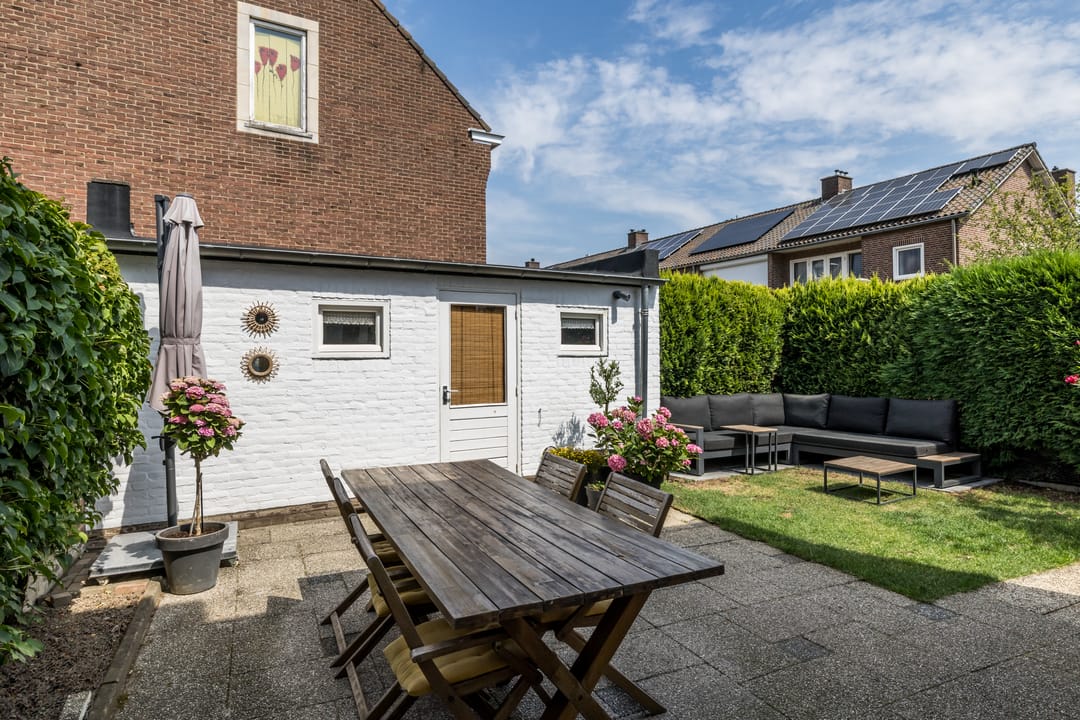 Photo 38 of Petroniusstraat 1