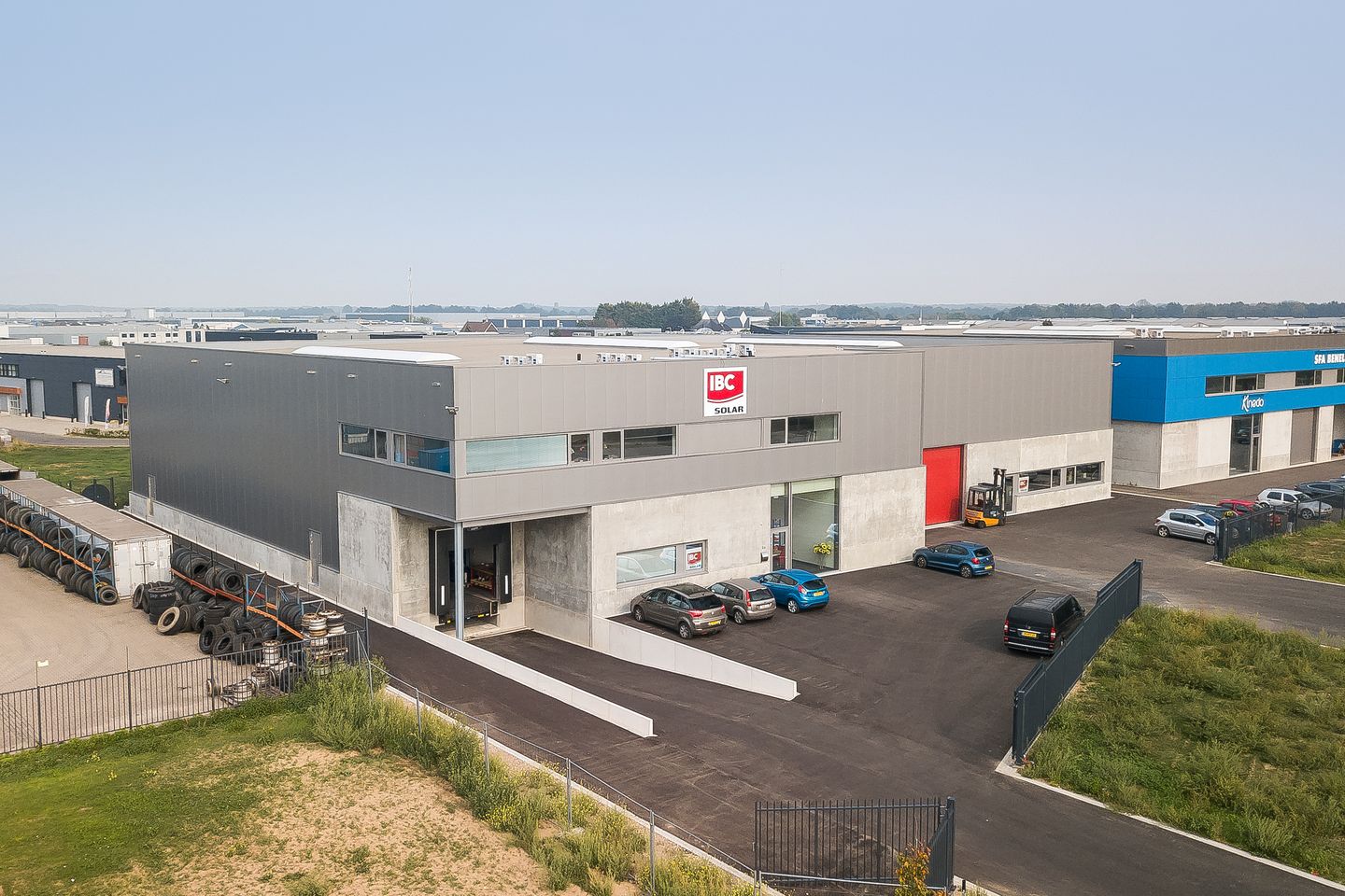 Bekijk foto 3 van Industrieweg 1 A en B