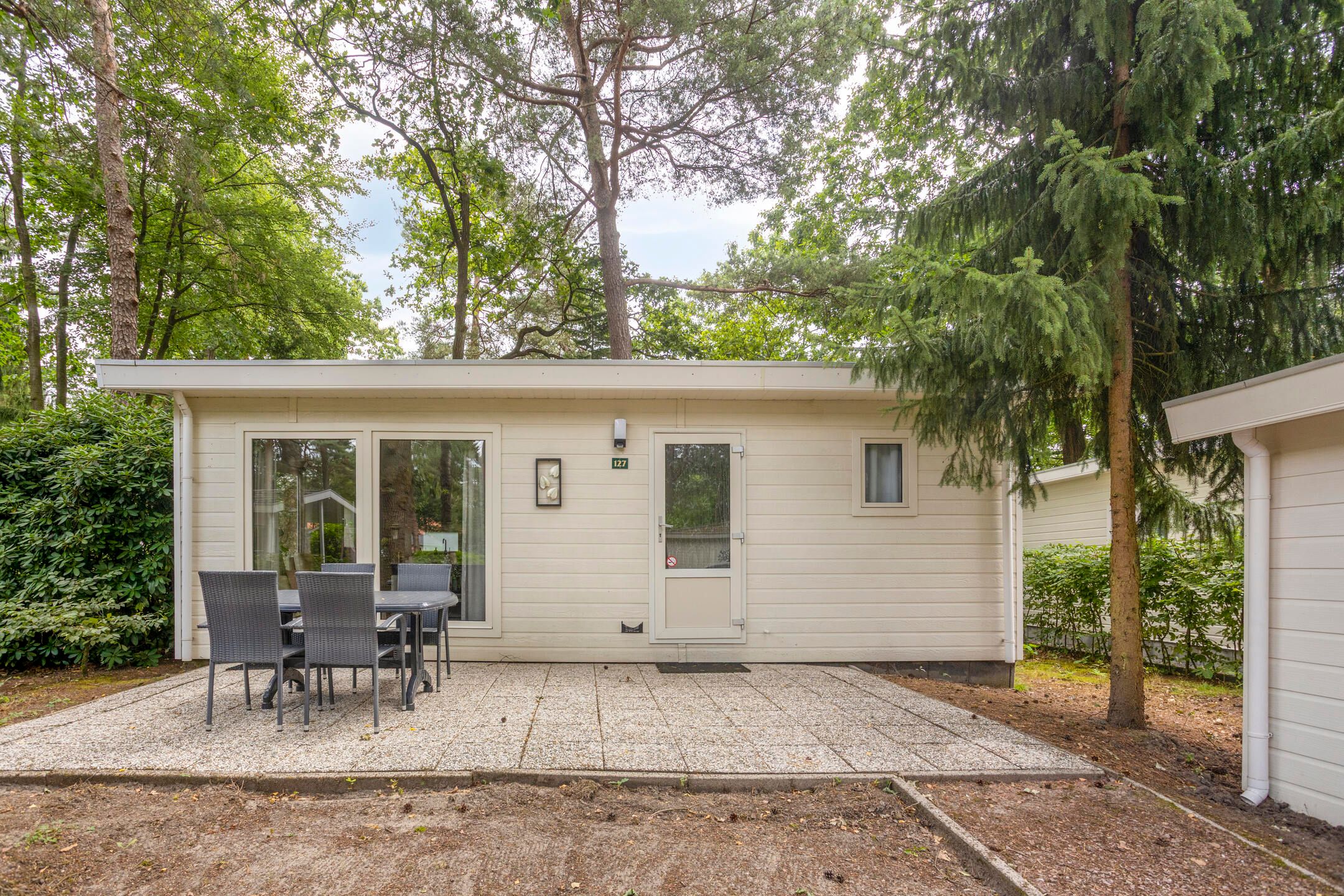 2-bedroom freehold villa in Beekbergen — photo 2 of 5
