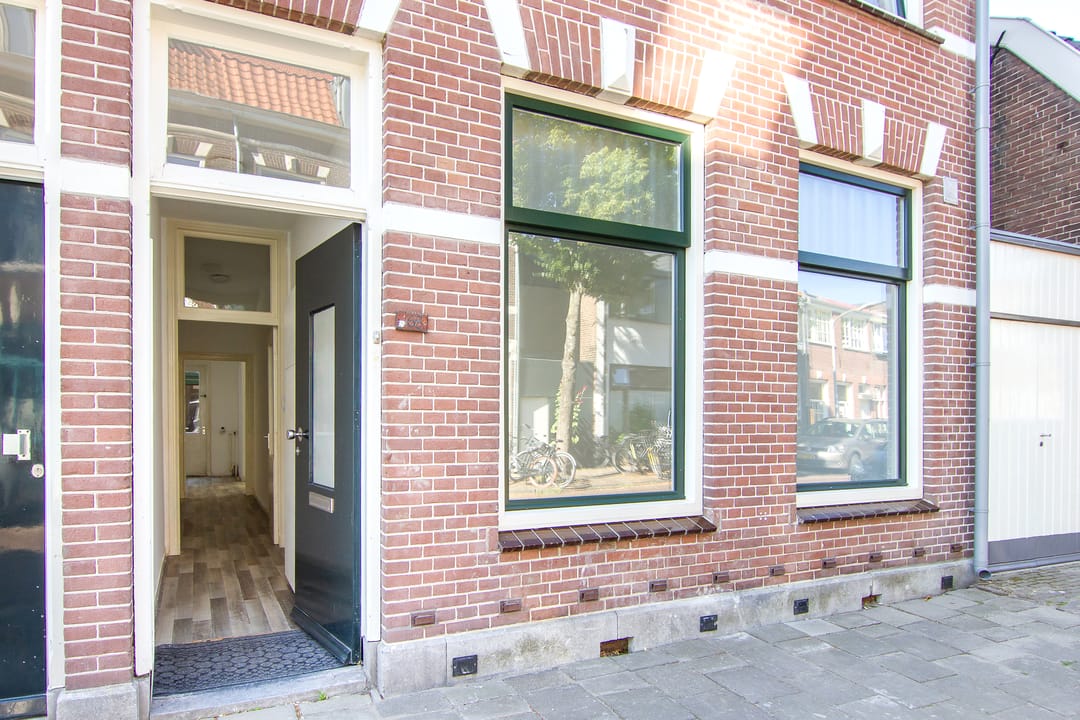 Photo 2 of Linschotenstraat 68-ZW