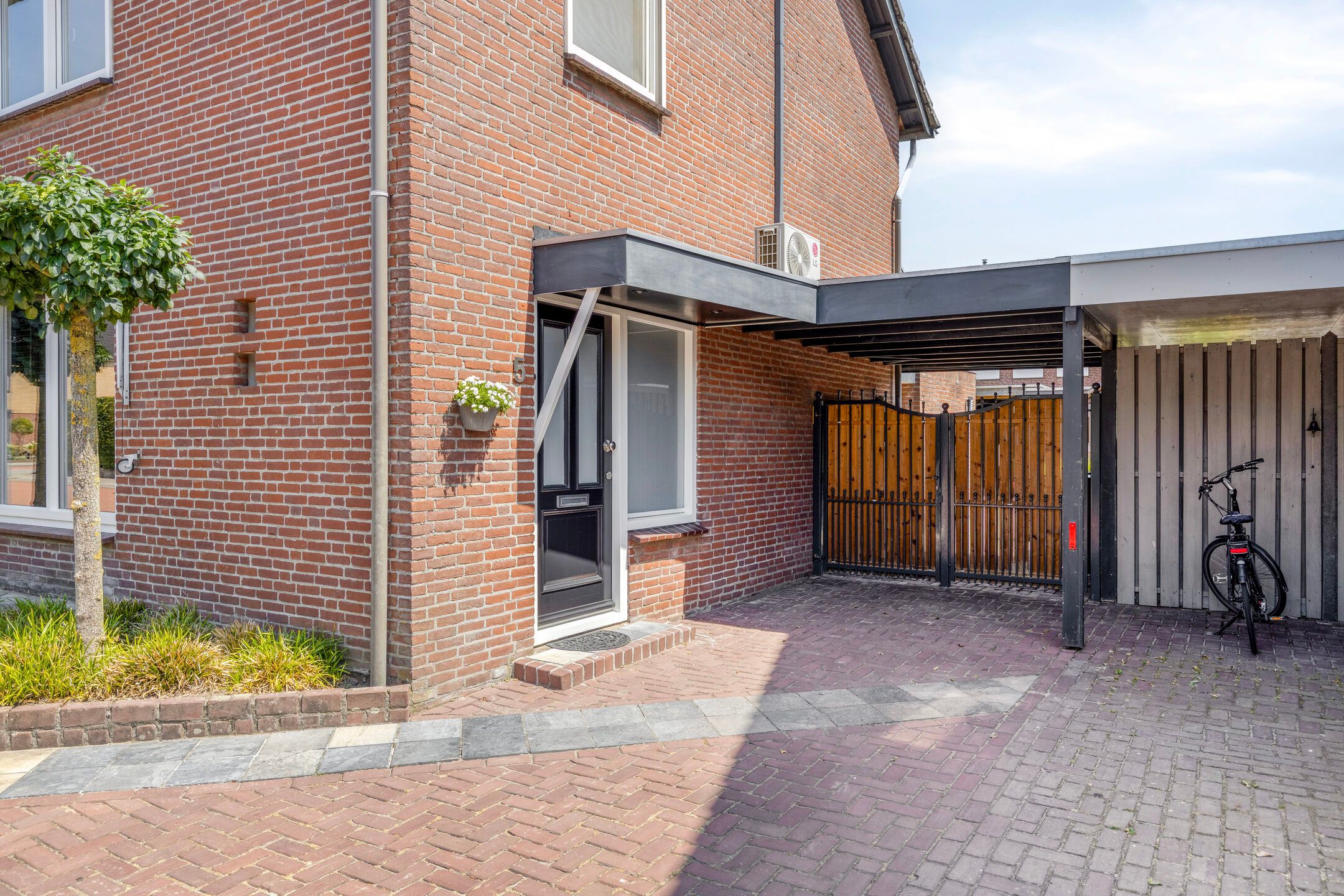 Photo 6 of Prins Mauritsstraat 5
