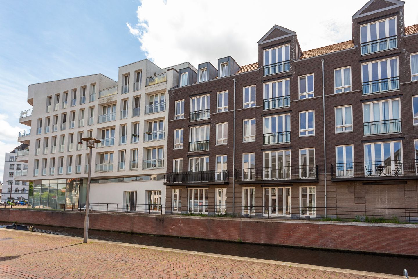 Photo 1 of Dr. R. van Lutterveltstraat 56