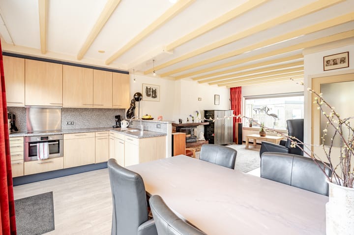 Tussenwoning te koop: Urkmeen 4, Harderwijk