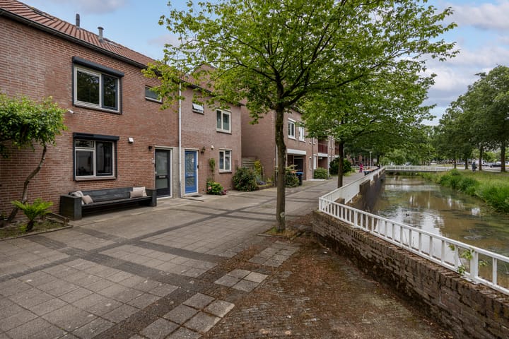 Tussenwoning te koop: Overnes 59, Amersfoort