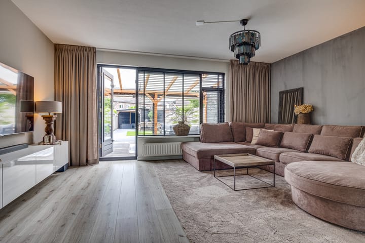 Tussenwoning te koop: Overnes 59, Amersfoort