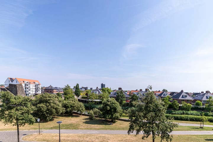 Appartement te koop: San Franciscosingel 10, 'S-Gravenhage