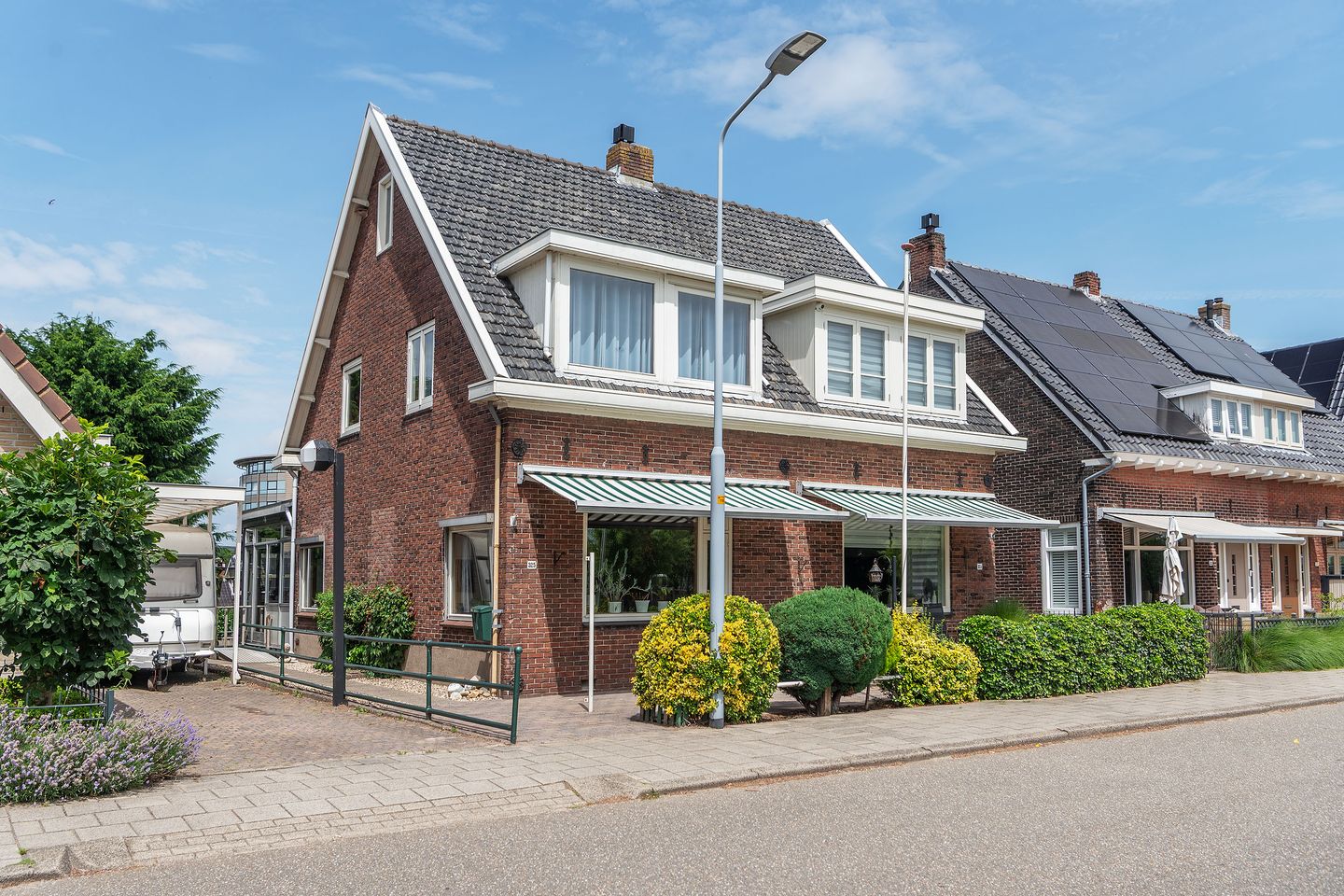 Foto 1 van Aalsmeerderdijk 325