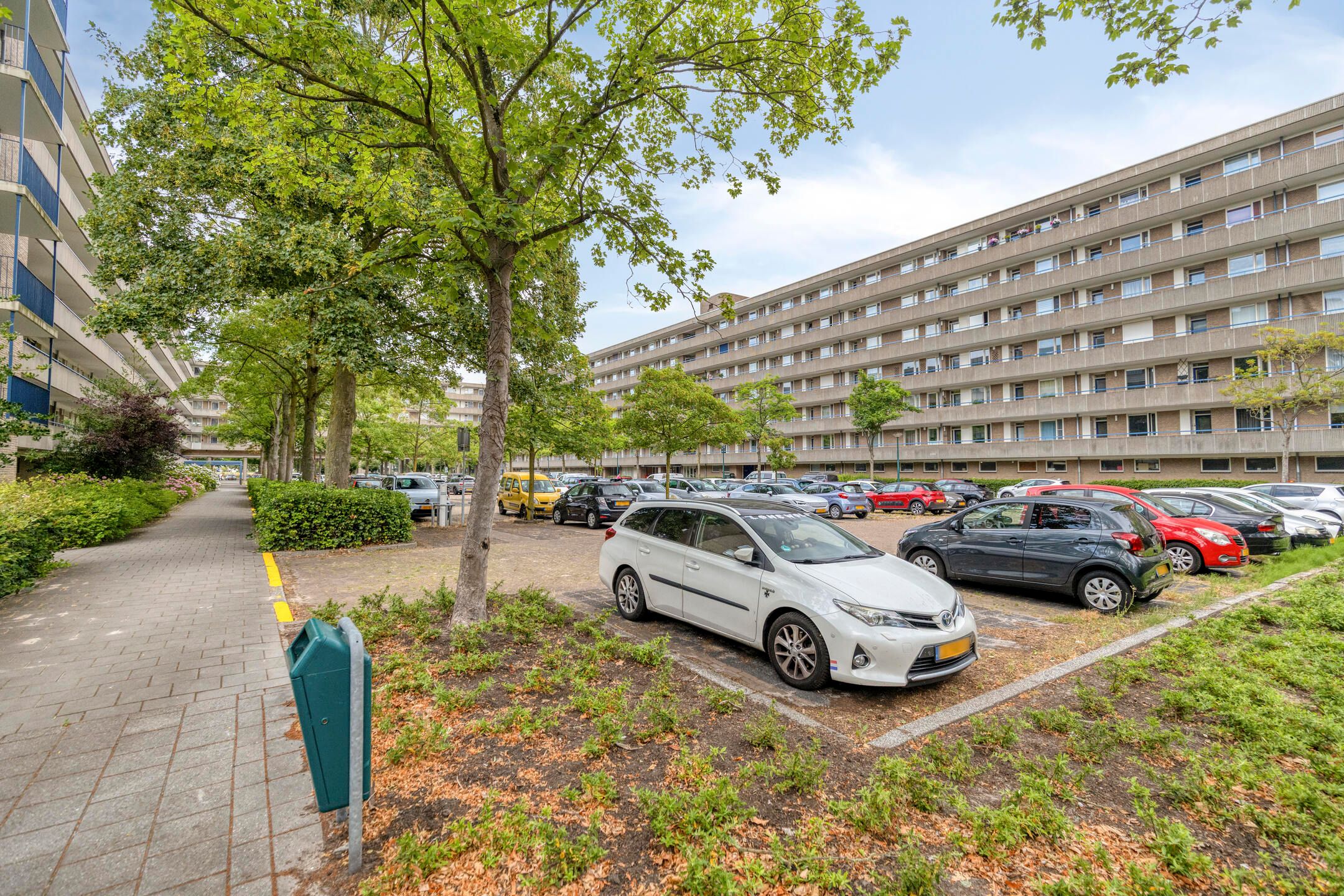 Photo 39 of Aert van Neslaan 206