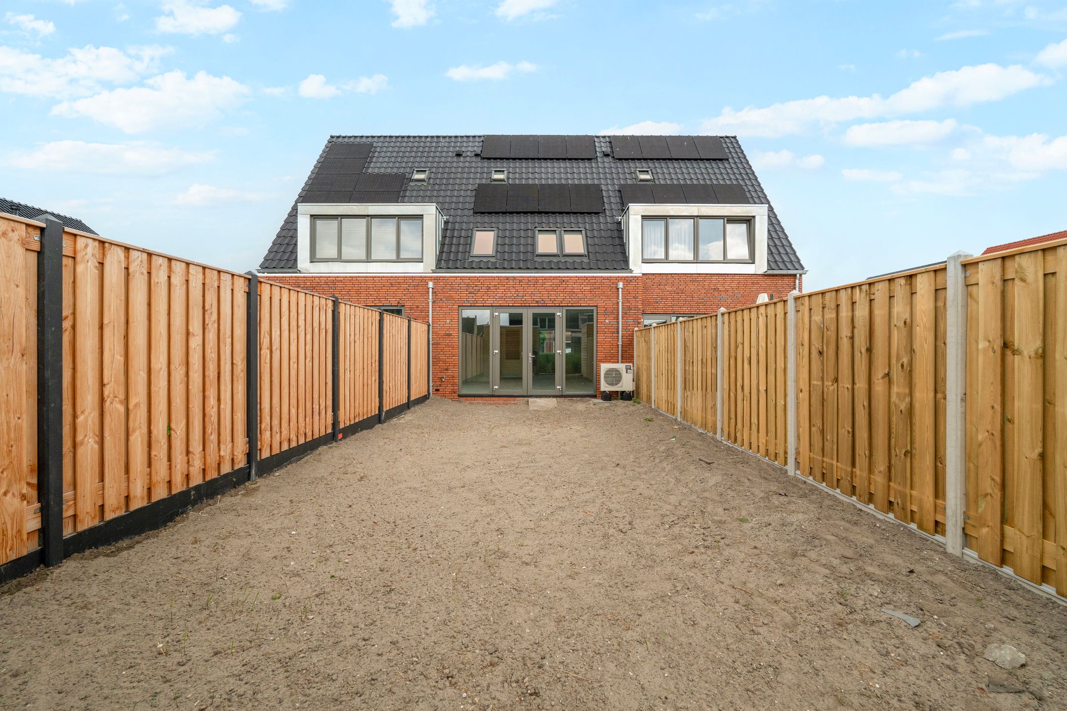 Photo 33 of Irissenstraat 24