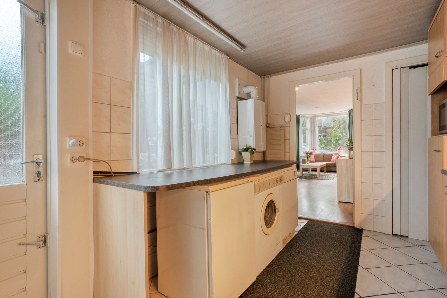 Photo 19 of Castorweg 328