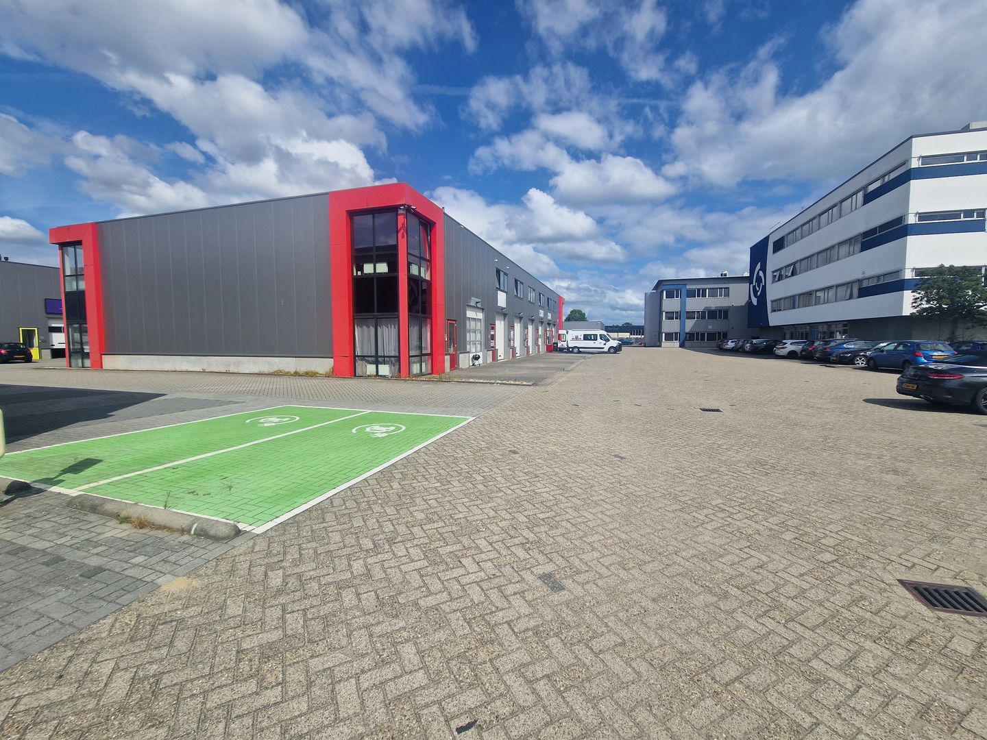 Bekijk foto 3 van Dortmundstraat 28-H