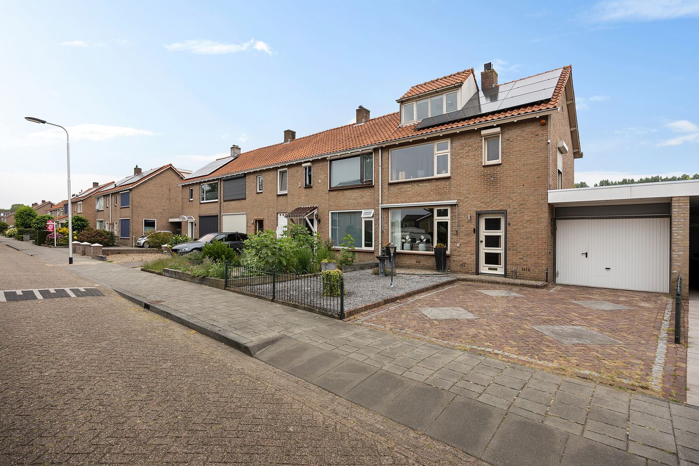 Foto 1 van Vezelstraat 9