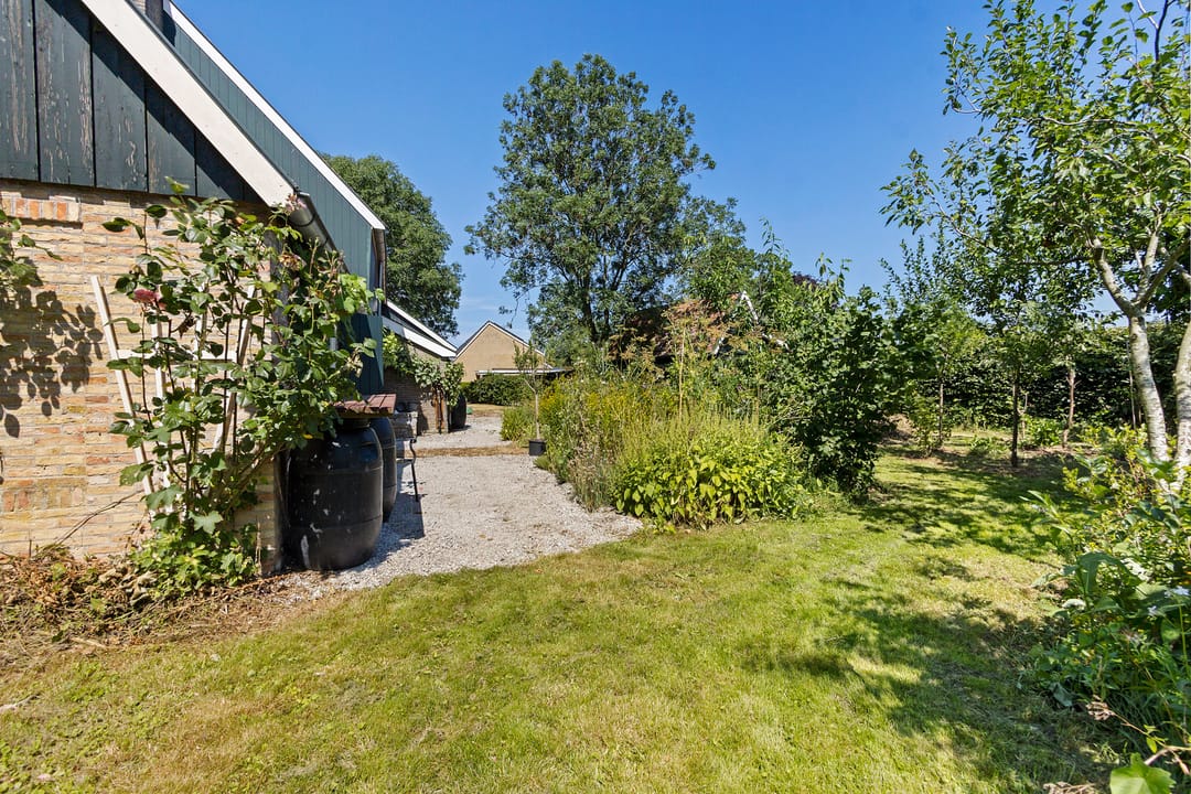 Photo 38 of Tsjerkebuorren 5