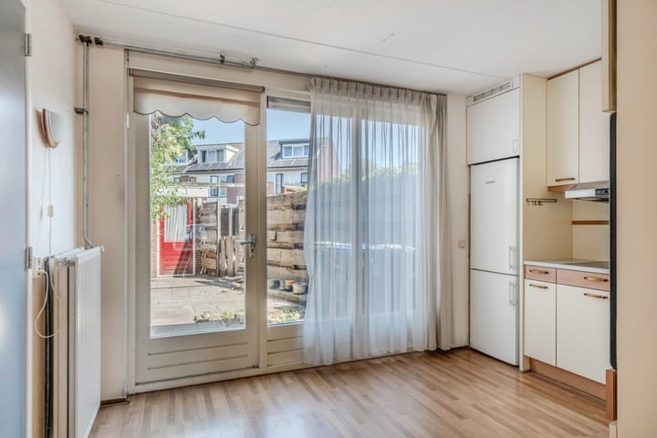 Tussenwoning te koop: Kerkbollenveld 14, Beverwijk