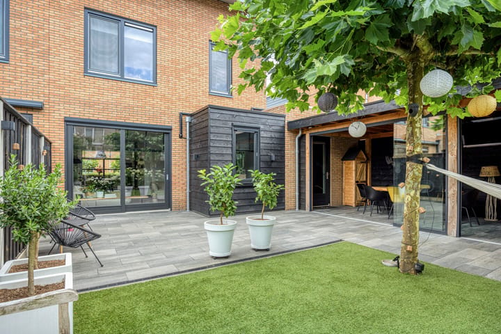 Tussenwoning te koop: wieldraaierlaan 53, Oldenzaal