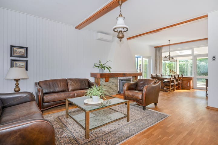 Photo 2 of Moutheuvellaan 37