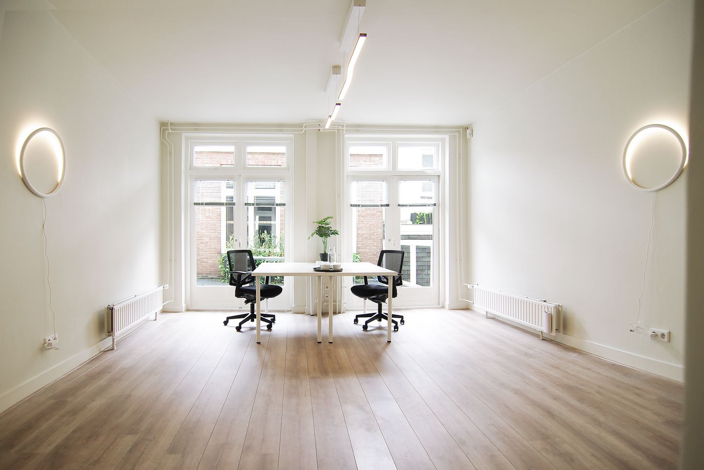 Bekijk foto 1 van Warmoesstraat 153-H