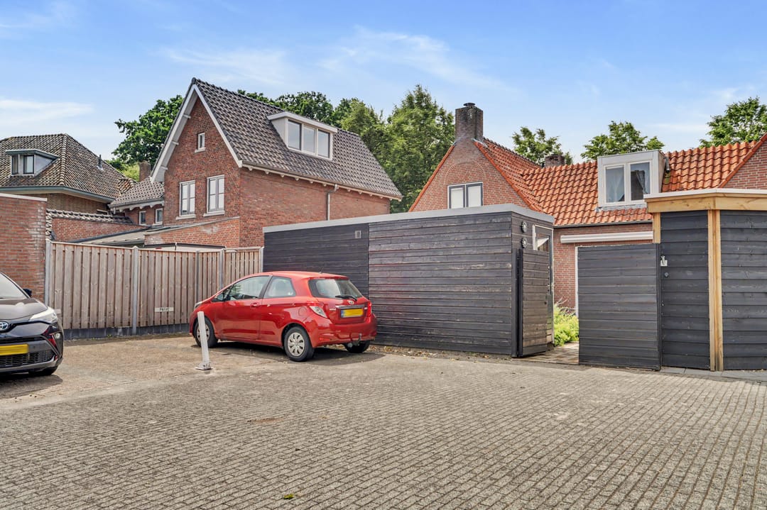 Photo 41 of Raadhuisstraat 41