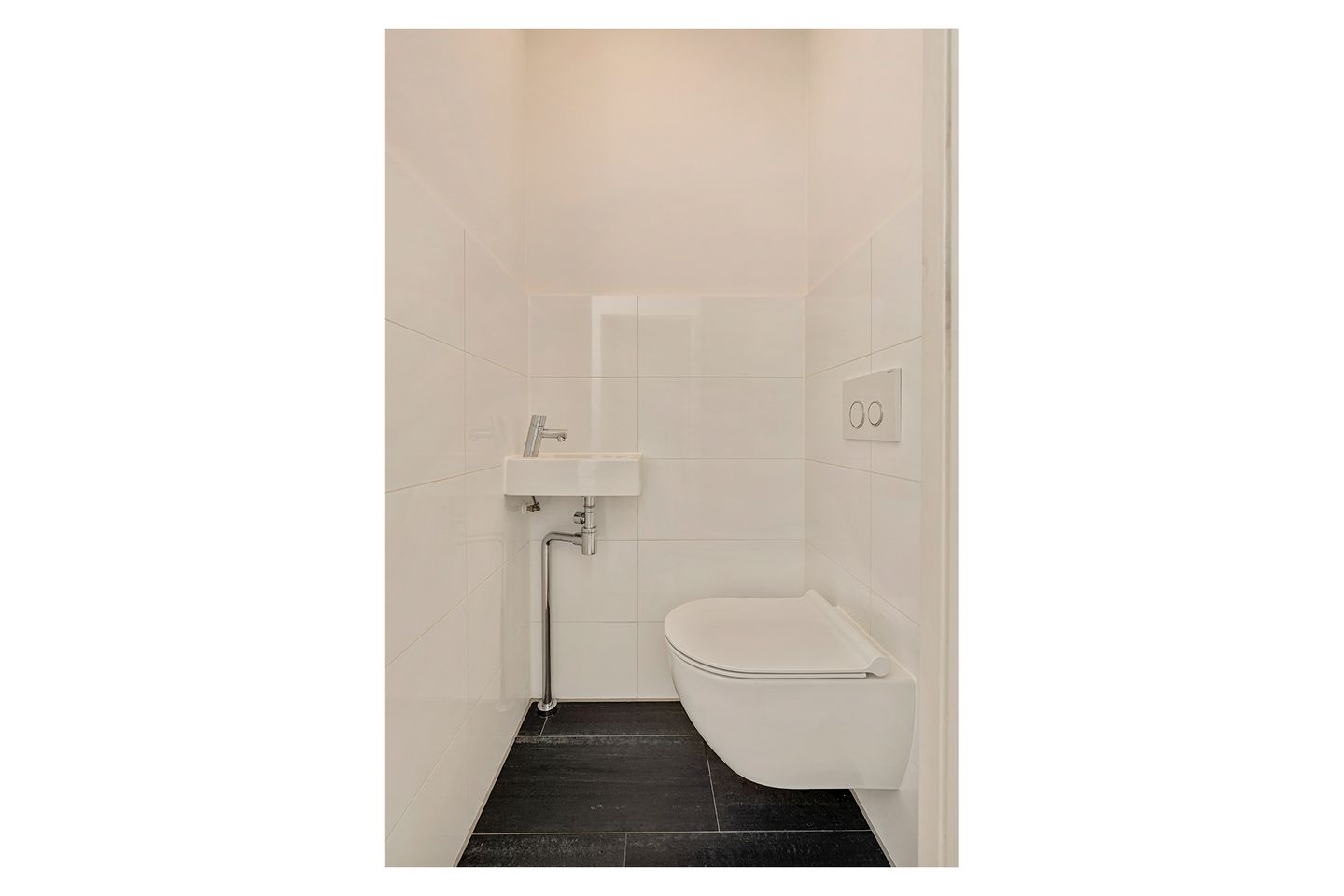 Photo 14 of Van Spilbergenstraat 136-3