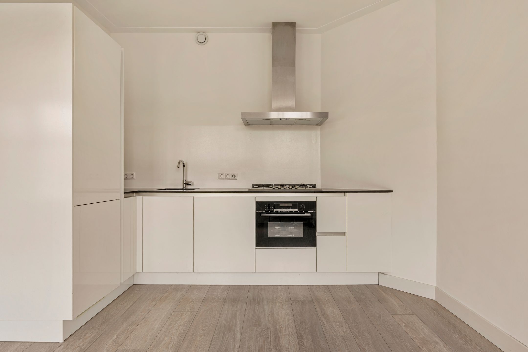Photo 6 of Van Spilbergenstraat 136-3