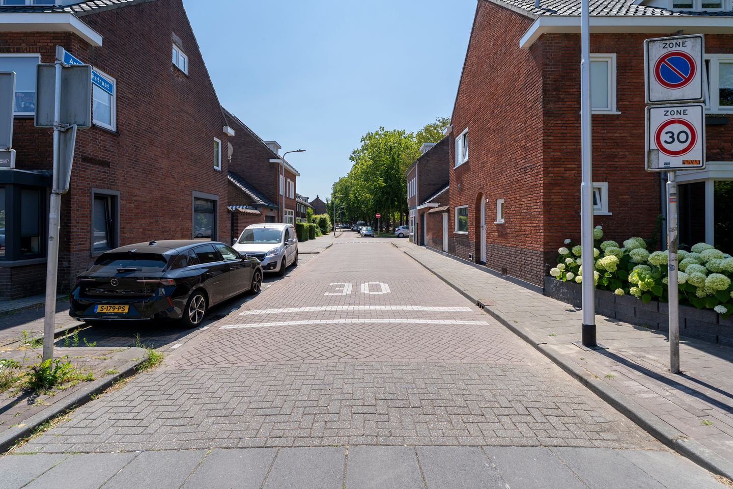 Photo 35 of Arke Noëstraat 5