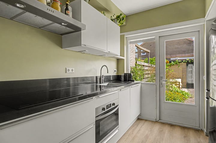Tussenwoning te koop: Minister A.S. Talmalaan 18, Bussum