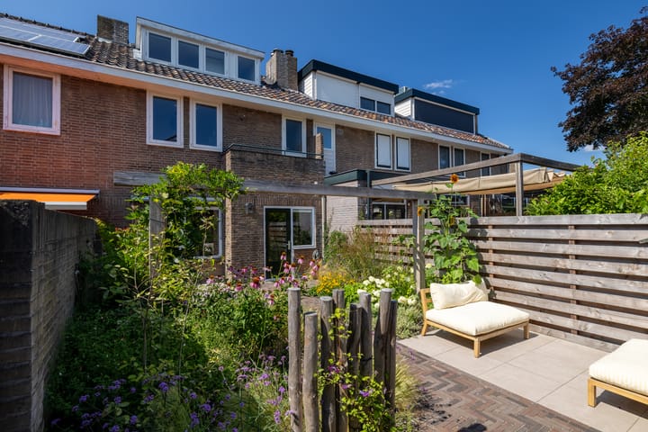 Tussenwoning te koop: Minister A.S. Talmalaan 18, Bussum