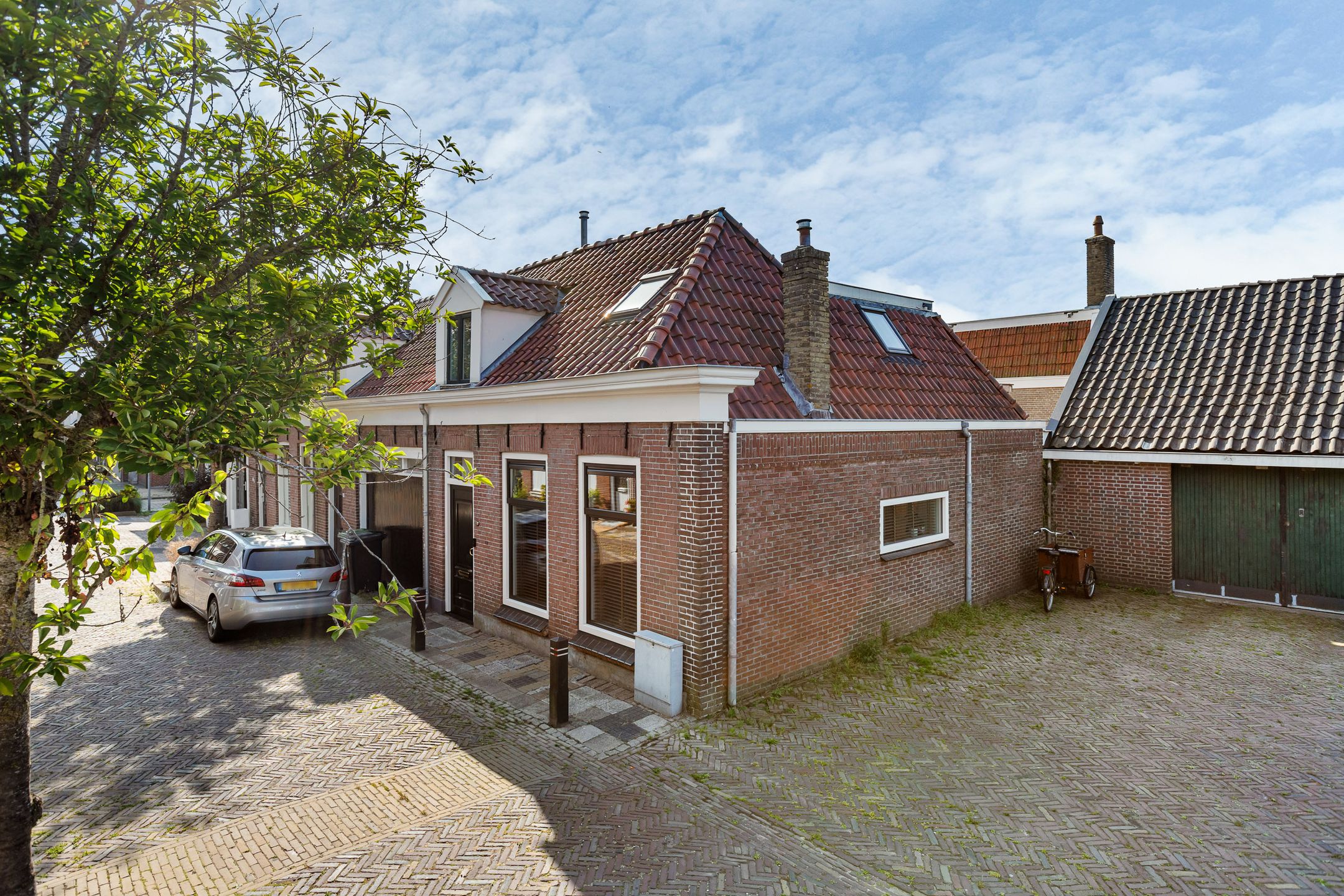 Photo 6 of Looxmastraat 28