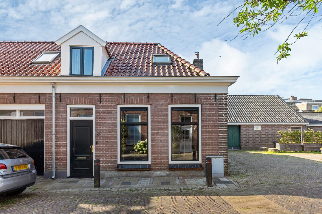 Photo 1 of Looxmastraat 28