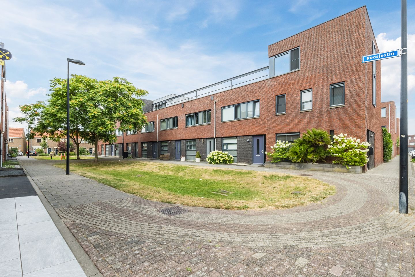 Photo 64 of Roosjestin 17