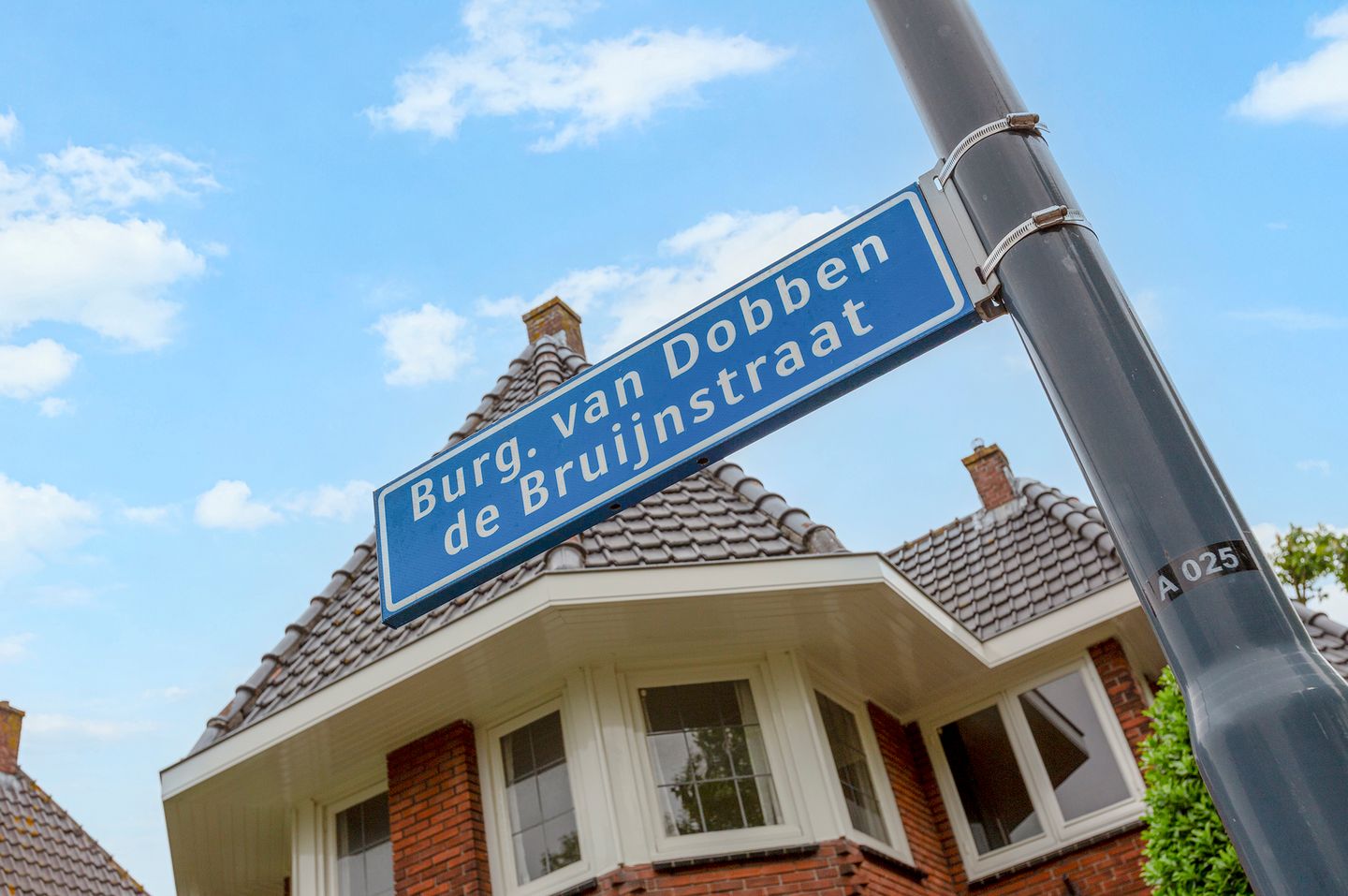 Foto 44 van Burg. v. Dobben de Bruijnstraat 1