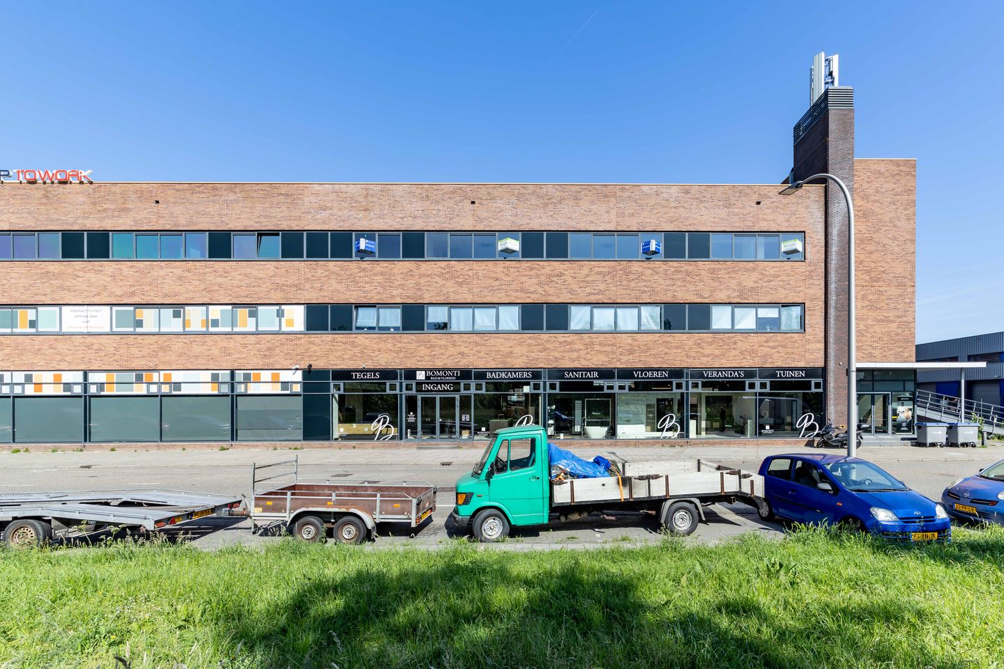 Bekijk foto 1 van Laan van Waalhaven 287