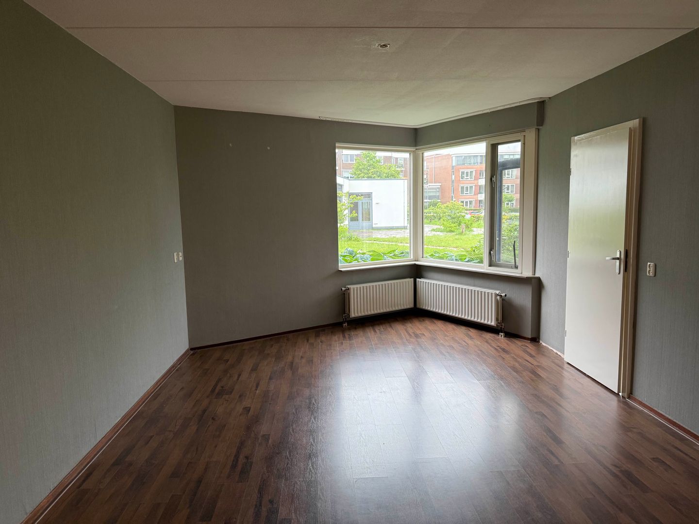 Photo 4 of Prins Bernhardstraat 1-F078