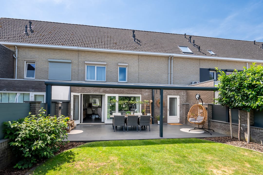 Photo 32 of Voortstraat 4-A