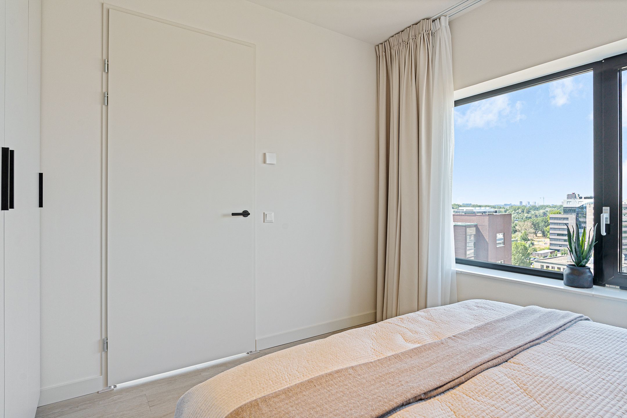 Foto 33 van Rivium 1e straat 69-J