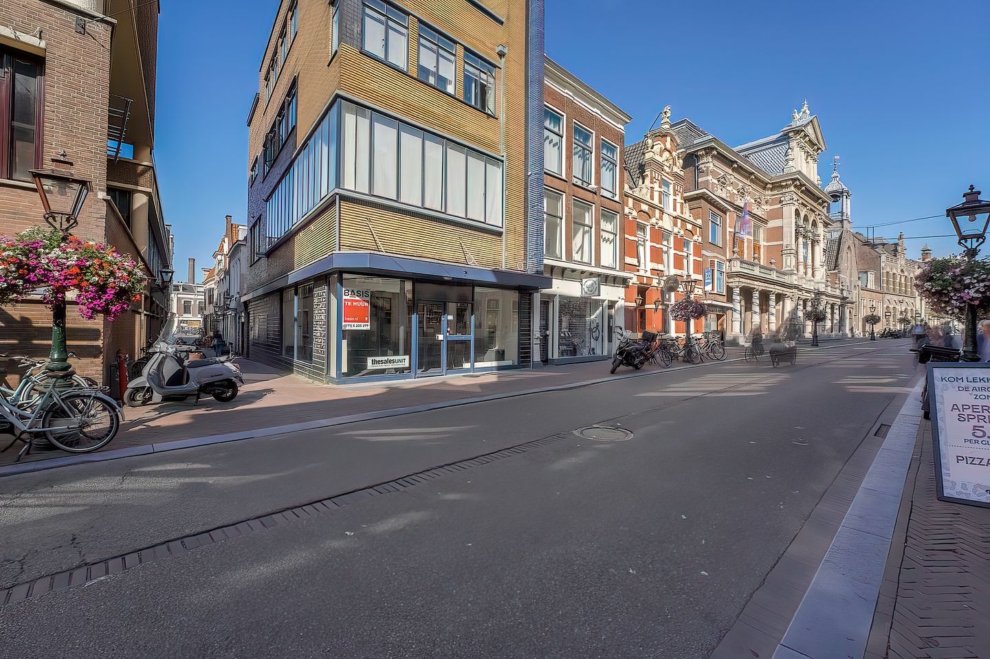 Bekijk foto 2 van Breestraat 52