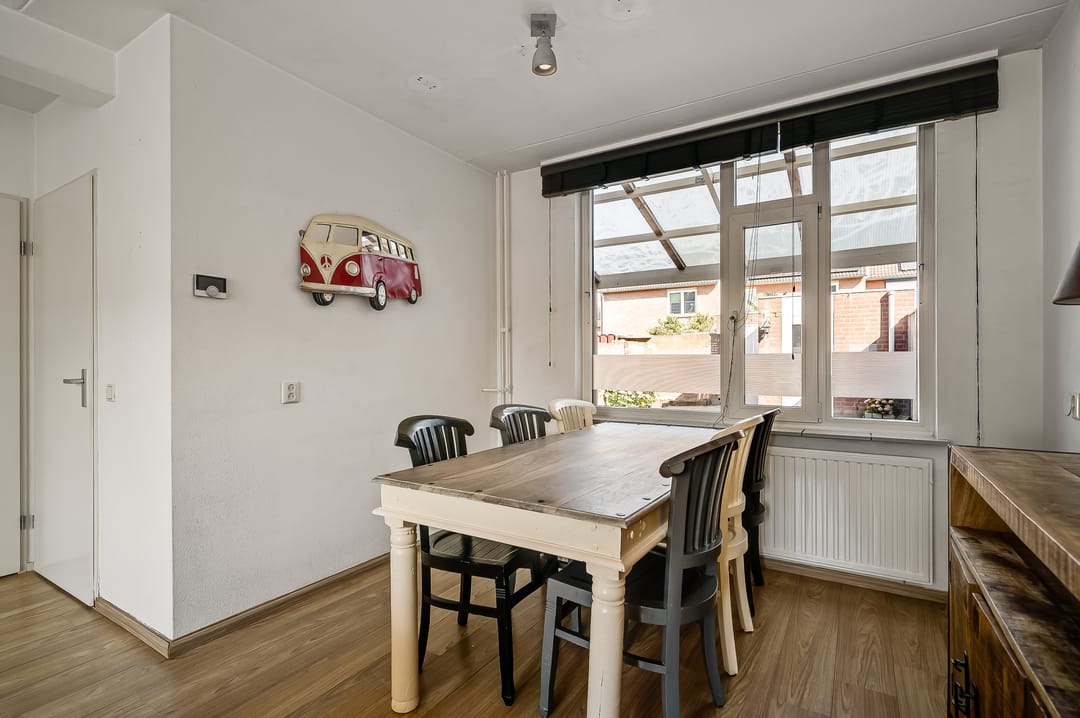 Photo 16 of Laurierstraat 61
